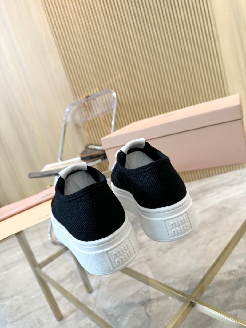 Miu Miu Casual Shoes